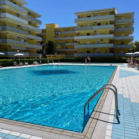 Chill And Fun In Our - Beahost Bibione